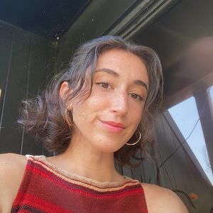 Meet your Posher, Abigail